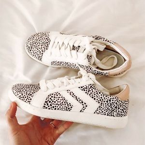 Dolce Vita Sneakers